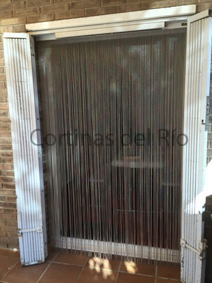 Album fotografíco de cortinas para puertas antimoscas año 2016