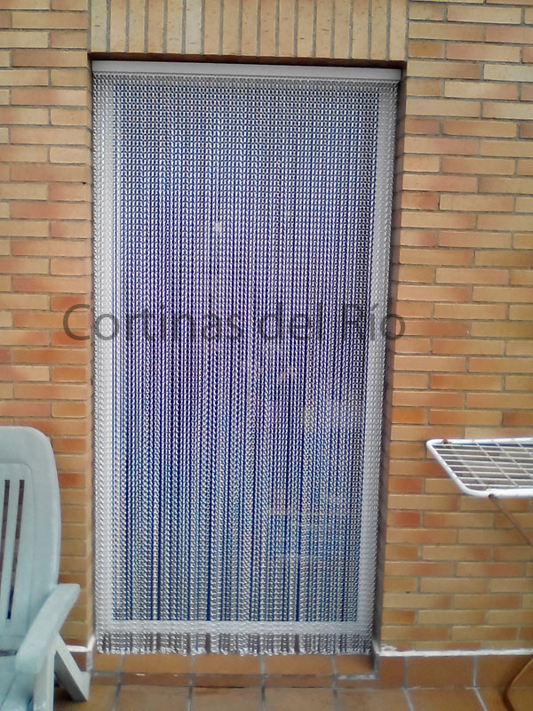 Album fotografíco de cortinas para puertas antimoscas año 2016. Vea las  fotografías de nuestros clientes